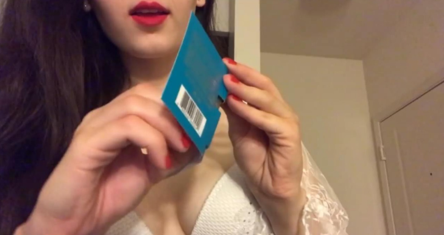 红唇阿姨ASMR - 诱人的阿姨