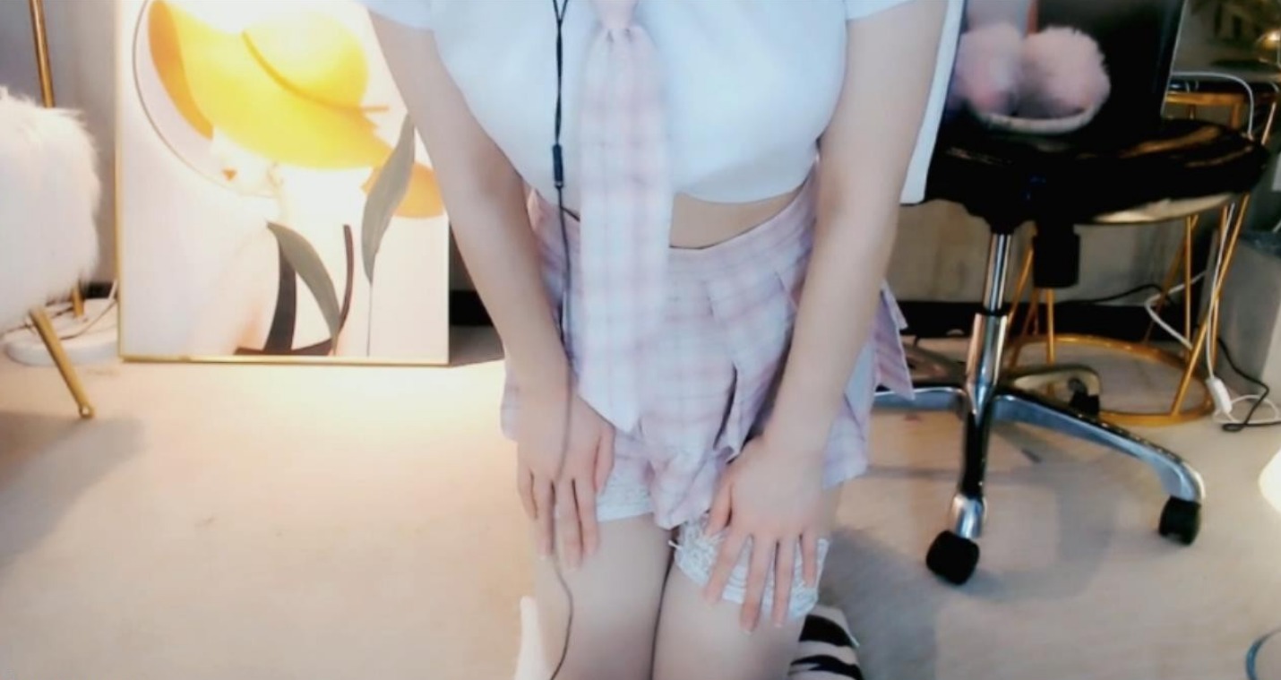 虎牙阿稀稀大魔王24期旗袍—露脸视角+22期+21期