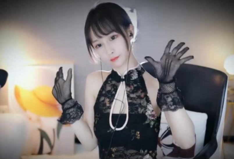 虎牙阿稀稀大魔王24期旗袍—露脸视角+22期+21期