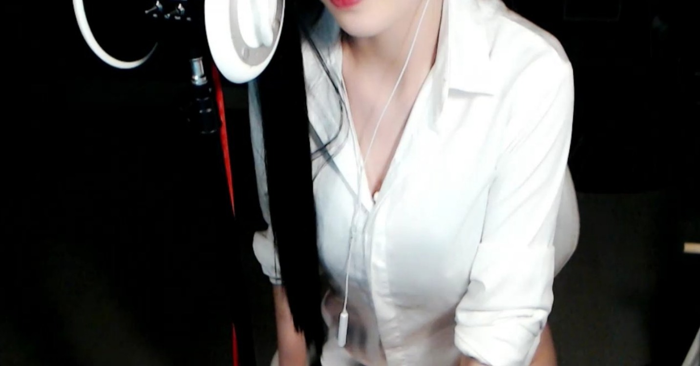 斗鱼婉儿别闹2021.1月火箭新作《佛系的开箱》