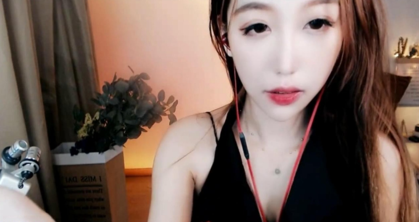 虎牙酥酥学姐魔法书-剧情《护士姐姐》